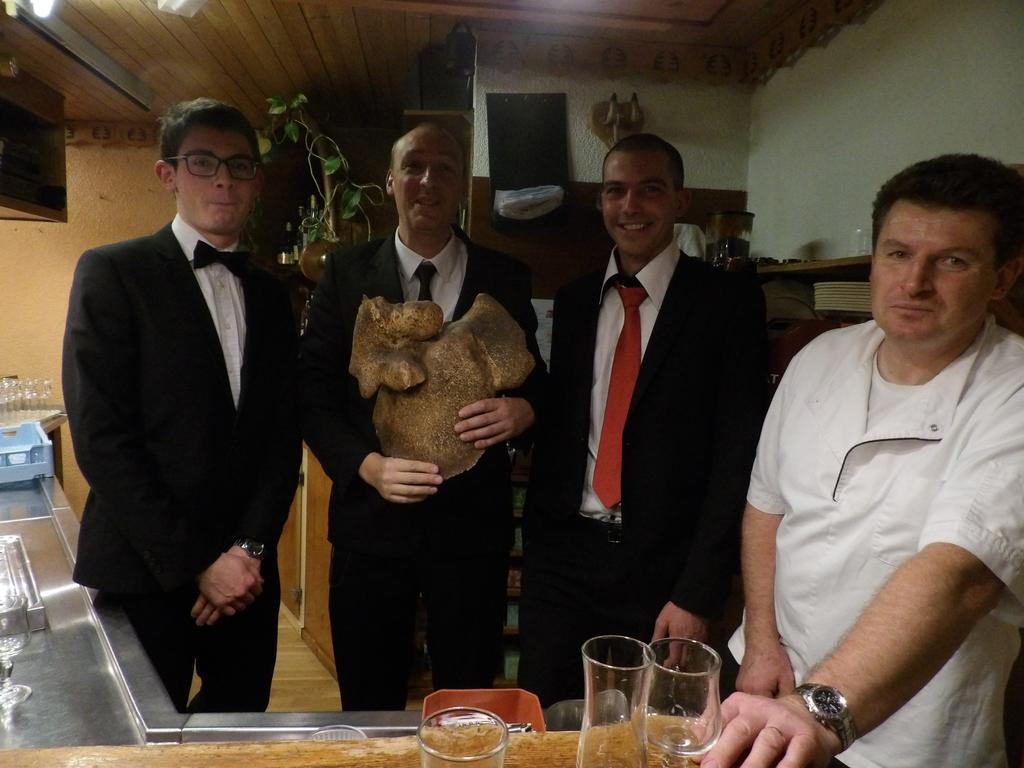 Hotel Les Skieurs ベルヴォー エクステリア 写真