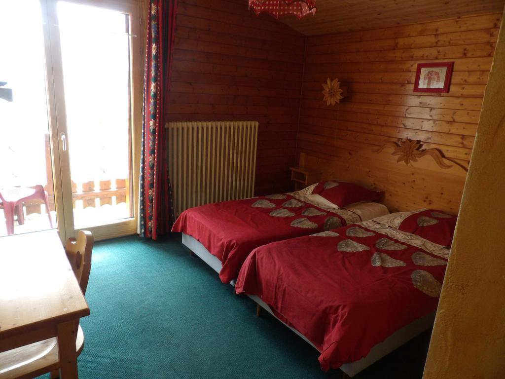 Hotel Les Skieurs ベルヴォー エクステリア 写真