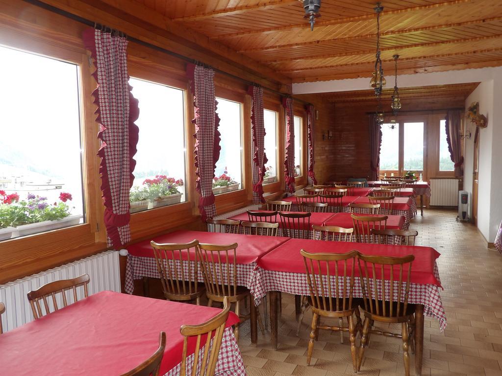 Hotel Les Skieurs ベルヴォー エクステリア 写真
