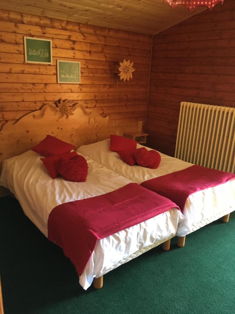 Hotel Les Skieurs ベルヴォー エクステリア 写真